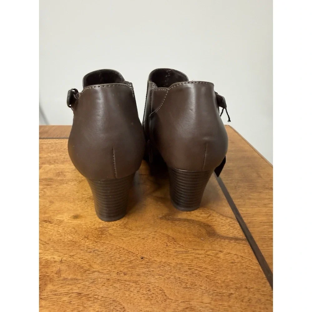 New Croft & Barrow Women's 6.5 ORTHOLITE ECO INES Brown Faux Leather Ankle Boot